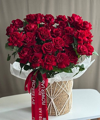 "АЛЫЕ ПАРУСА"